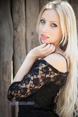 141013 - Kate Alter: 21 - Ukraine