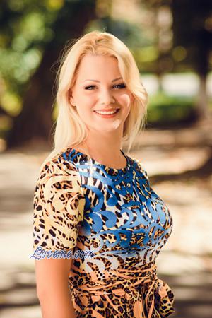 142013 - Olga Alter: 24 - Ukraine