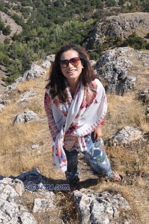 147131 - Rebecca Alter: 38 - China