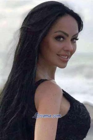 195535 - Anastasiya Alter: 36 - Ukraine