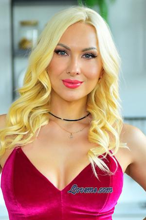 223270 - Ekaterina Alter: 40 - Ukraine