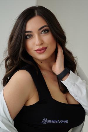 223280 - Alona Alter: 28 - Ukraine