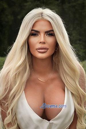 224211 - Yana Alter: 37 - Ukraine