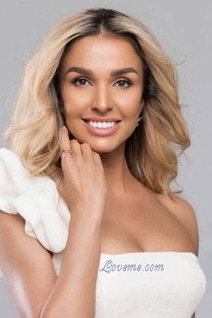 224227 - Julia Alter: 38 - Ukraine