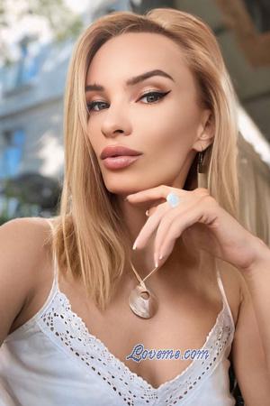 224692 - Alexandra Alter: 30 - Moldawien