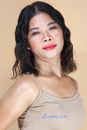 Ladies of Philippinen