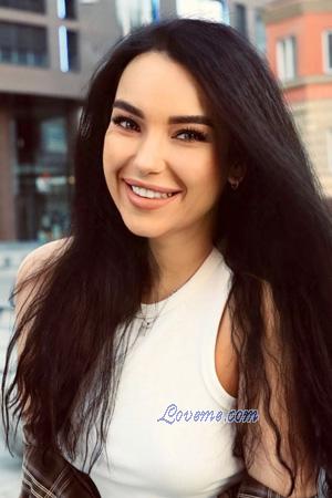 225329 - Nataliia Alter: 33 - Ukraine