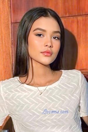 225360 - Livyhen Alter: 19 - Kolumbien