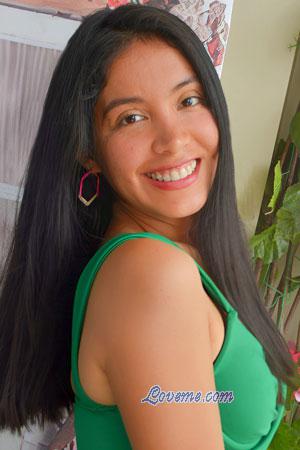 225369 - Valeria Alter: 27 - Peru