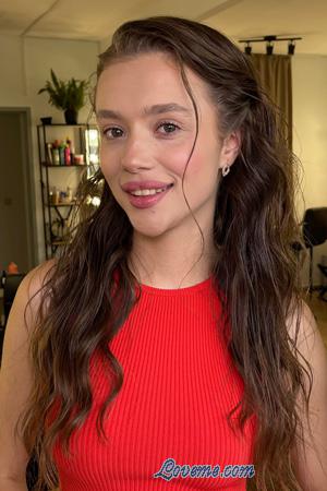 225646 - Anhelina Alter: 21 - Ukraine