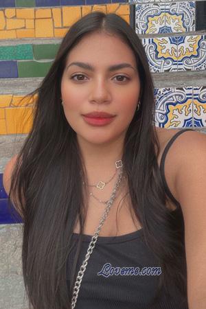 226015 - Maierlis Alter: 26 - Kolumbien