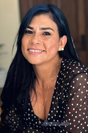 226329 - Zoraya Alter: 48 - Kolumbien