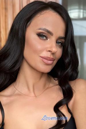 226663 - Marharyta Alter: 37 - Ukraine