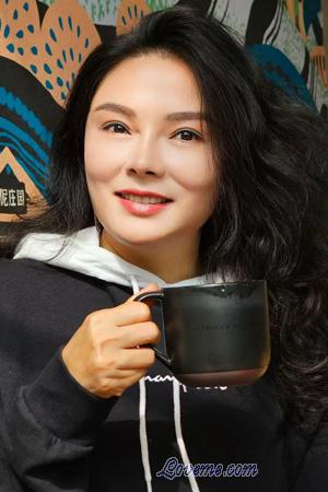 226733 - Lily Alter: 48 - China