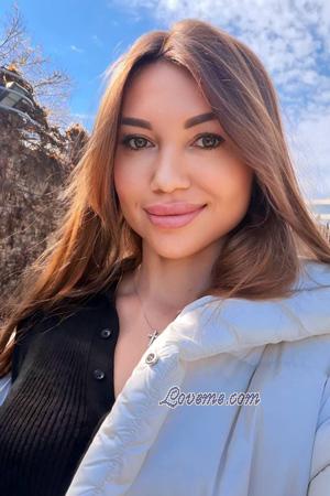227654 - Diana Alter: 36 - Ukraine