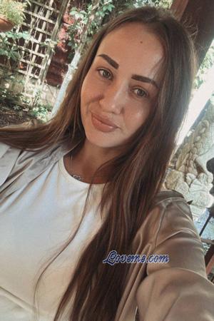227867 - Alina Alter: 36 - Ukraine