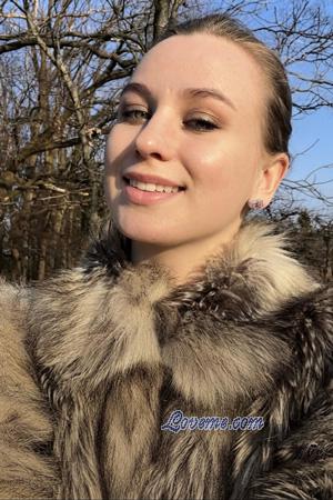 228264 - Anna Alter: 27 - Ukraine