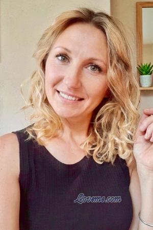 228569 - Oksana Alter: 45 - Ukraine