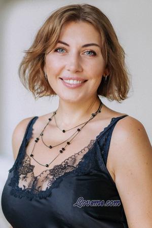 228570 - Olena Alter: 49 - Ukraine