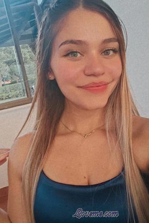 229318 - Michelle Alter: 24 - Costa Rica