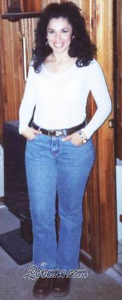 51466 - Alexandra Alter: 44 - Costa Rica