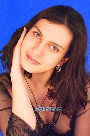 75842 - Diana Alter: 26 - Ukraine