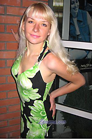 82277 - Julia Alter: 32 - Ukraine